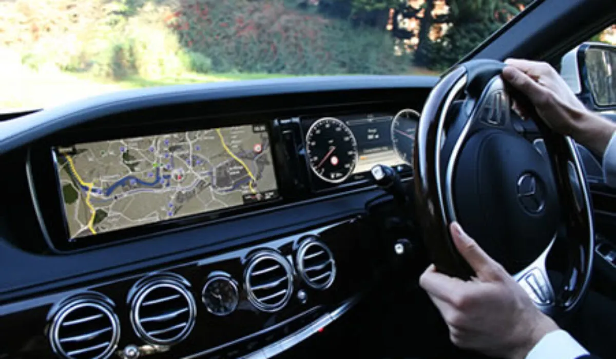 s-class-dash-large s-class-dash-large